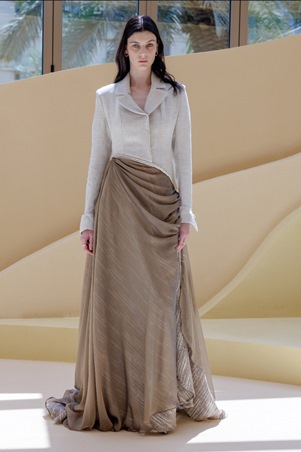 منتصف أسبوع الأزياء في الرياض 2025: توازن بين الأصالة العالمية والهوية السعودية