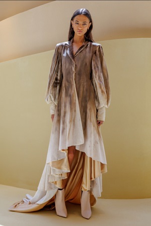 منتصف أسبوع الأزياء في الرياض 2025: توازن بين الأصالة العالمية والهوية السعودية