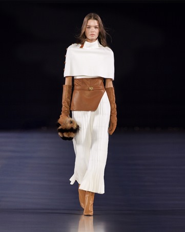 منتصف أسبوع الأزياء في الرياض 2025: توازن بين الأصالة العالمية والهوية السعودية