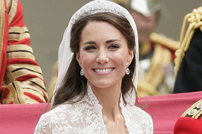 رحلة التيجان: كل إطلالات كيت ميدلتون بالتاج الملكي منذ زفافها