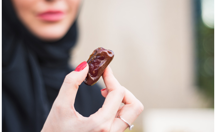 التمر الرمضاني.. هذه فوائده الجماليّة