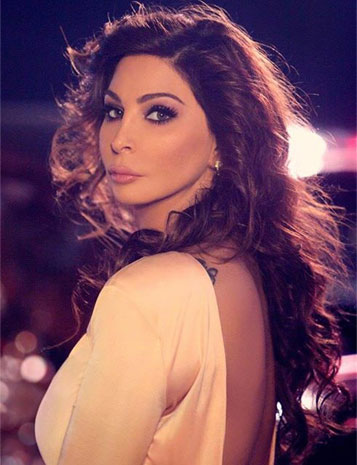 تغريدات النجوم..نوال الزغبي تغنّي لبرشلونة وإليسا في الطريق إلى لندن