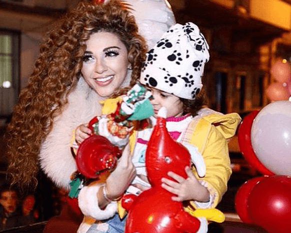 شاهدي آخر نشاطات النجمات على إنستغرام