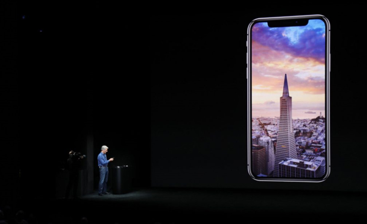 تعرّفي إلى مميزات آيفون X الجديد الذي يخطف الأنفاس