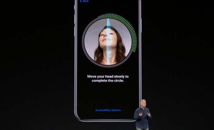 تعرّفي إلى مميزات آيفون X الجديد الذي يخطف الأنفاس