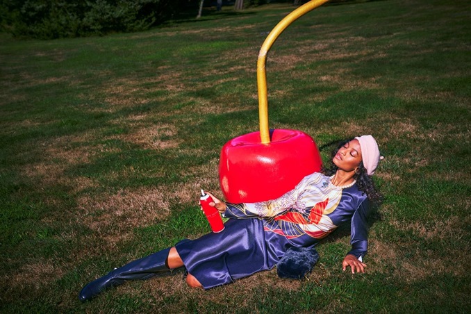 نحن نبحث عن موضة تحمل روح الماضي بلمسة عصرية... وتيد بيكر تحقق المعادلة ببراعة