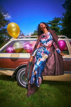 نحن نبحث عن موضة تحمل روح الماضي بلمسة عصرية... وتيد بيكر تحقق المعادلة ببراعة