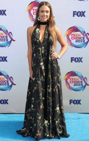 هكذا أطلّت النجمات في حفل Teen Choice Awards 2019