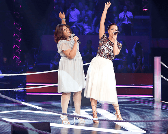 شيرين تبكي مستاءة وكاظم يتغزّل بها في 