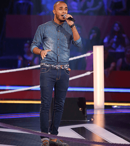 شيرين تبكي مستاءة وكاظم يتغزّل بها في 