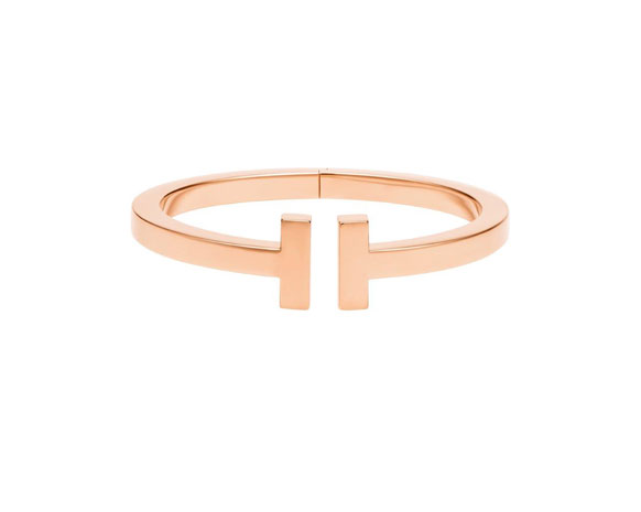Tiffany & Co تفاجئ عالم المجوهرات بمجموعة Tiffany T الجديدة