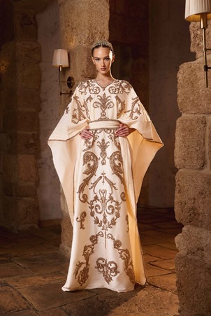 قفطان يعبر عن الضوء الداخلي