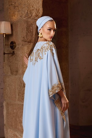 قفطان يعبر عن الضوء الداخلي