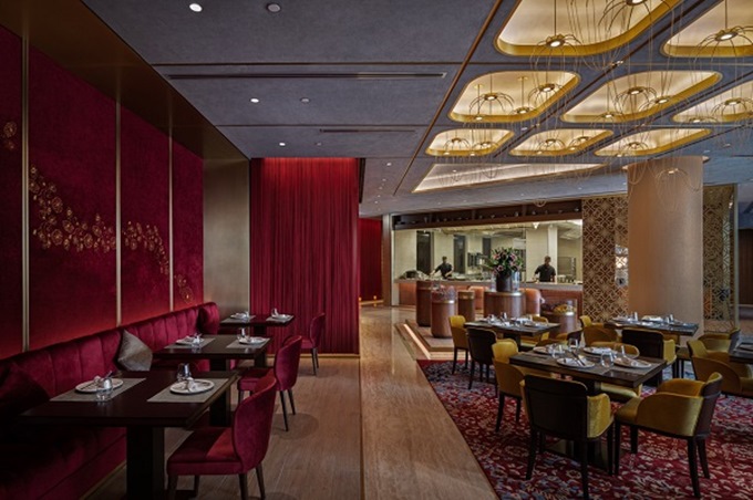 رمضان بنكهة اللقاءات الهادئة على شاطئ جبل علي