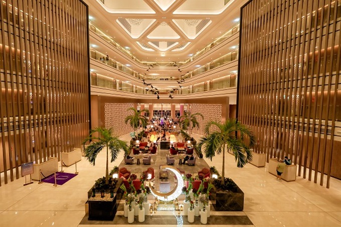 رمضان بنكهة اللقاءات الهادئة على شاطئ جبل علي