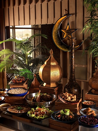 احتفي مع أحبائك بليال رمضانية استثنائية في فندق جيه ايه حصن حتا