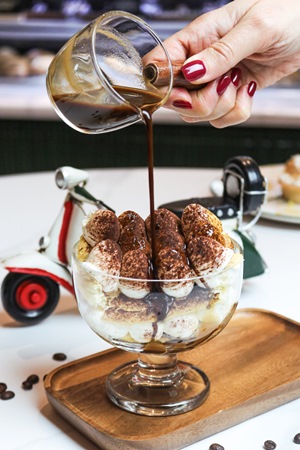 TRE، أول مطعم يقدم قائمة طعام كاملة من 