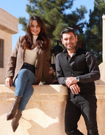 مفاجآة تجمع  بطلي المدينة البعيدة مجدداً والبطل ينفي شائعة الـ  AI