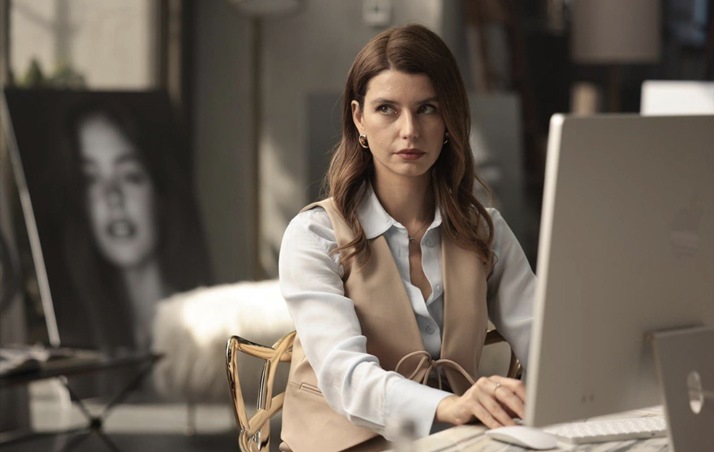 بيرين سات بين المنع والعرض