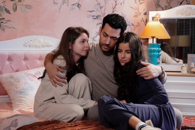 جميري بايسال في أزمة صحية وأسرة المسلسل تتخذ قرارها السري