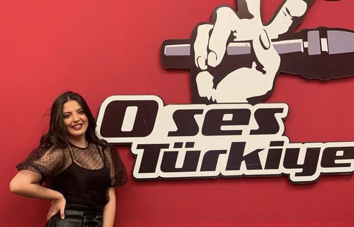 مرور لافت لفتاة عربية في ذا فويس بنسخته التركية