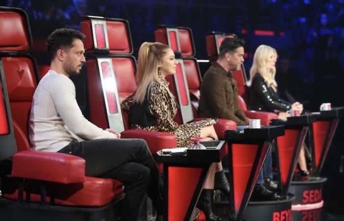 مرور لافت لفتاة عربية في ذا فويس بنسخته التركية