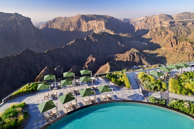 اهربي من حـر الصيف واستمتعي بباقة الانسجام في منتجع وسبا فندق إنديغو الجبل الأخضر