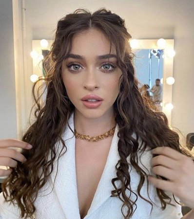 أزمة في مسلسل ليلى والبطلة تلجأ للشرطة