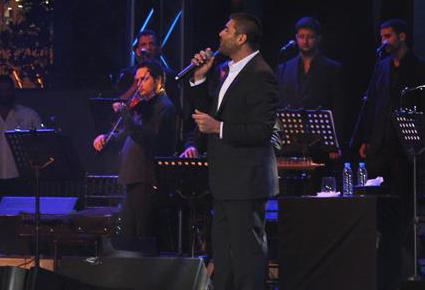 وائل كفوري في أسواق بيروت: مايا ترقص له بعفويّة وإليسا تحافظ على اتزانها