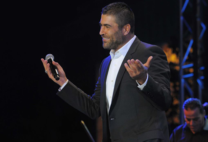 وائل كفوري في أسواق بيروت: مايا ترقص له بعفويّة وإليسا تحافظ على اتزانها