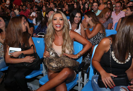 وائل كفوري في أسواق بيروت: مايا ترقص له بعفويّة وإليسا تحافظ على اتزانها