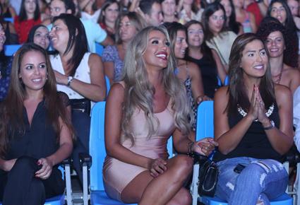 وائل كفوري في أسواق بيروت: مايا ترقص له بعفويّة وإليسا تحافظ على اتزانها