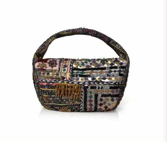 Sarah's Bag… إصدار جديد يعيد تعريف التفاصيل العميقة