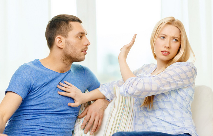 5 أخطاء شائعة تقع فيها الزوجات.. احترسي منها