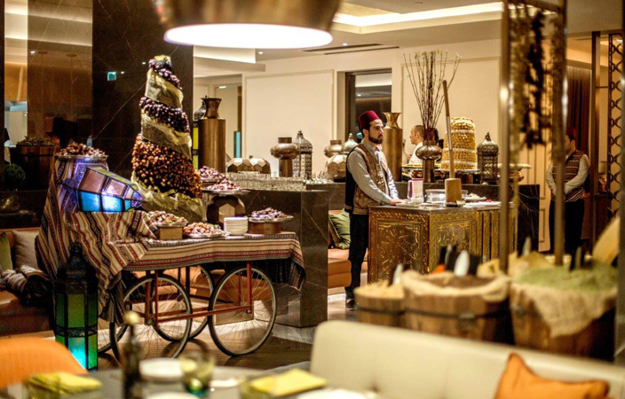 5 وجهات فخمة لتستمتعي بالإفطار وسحور رمضان في الإمارات
