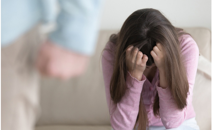 احذري! هذه الصفات تجذب إليكِ الرجل النرجسي