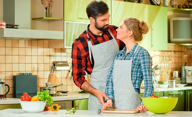 تواصلي مع زوجك بلغات الحب الخمس