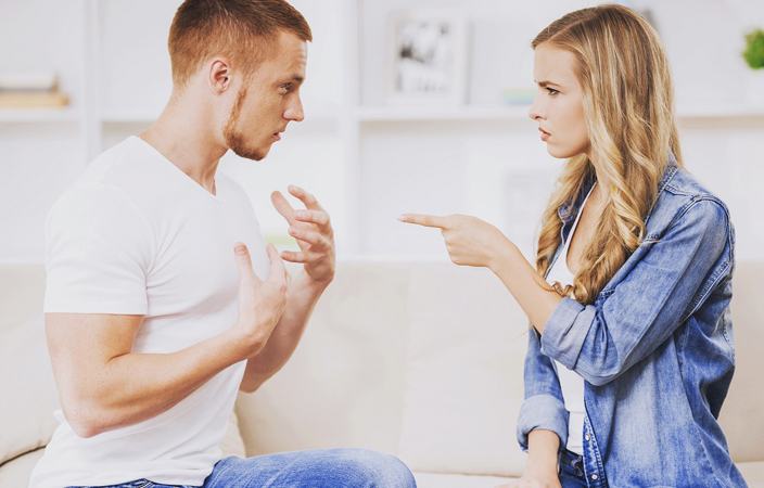 5 أخطاء شائعة تقع فيها الزوجات.. احترسي منها