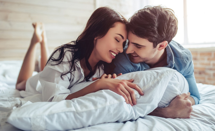هكذا تحافظين على العلاقة الحميمة في رمضان