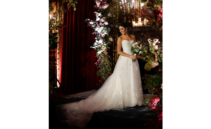 10 نصائح لتحصلي على صور رائعة في زفاف داخلي