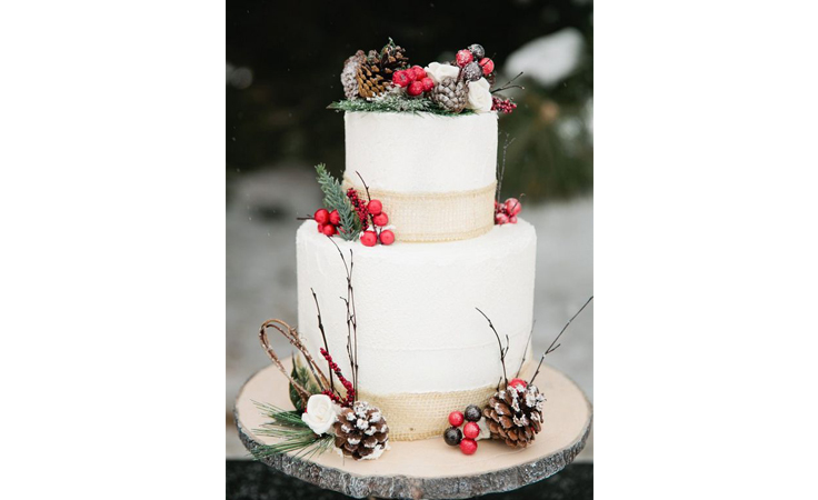 استوحي أجمل الديكورات لحفل زفاف شتوي