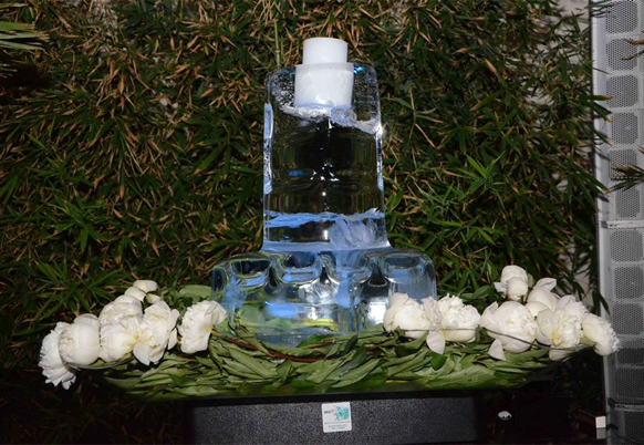 شموع طوني بريس بنفحات عطرة 