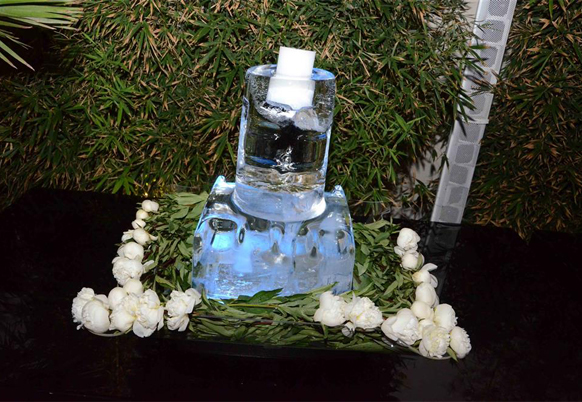 شموع طوني بريس بنفحات عطرة 
