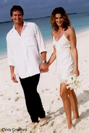 بالصّور- أجمل فساتين زفاف النّجمات عبر التاريخ