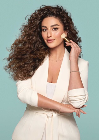 الجميع مدعوون: انضموا إلى بسام فتوح وخبراء تجميل آخرين في بيوتي وورلد