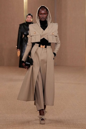 العنب والطبيعة الفرنسية تلهمان مجموعة Balmain لخريف وشتاء 2024