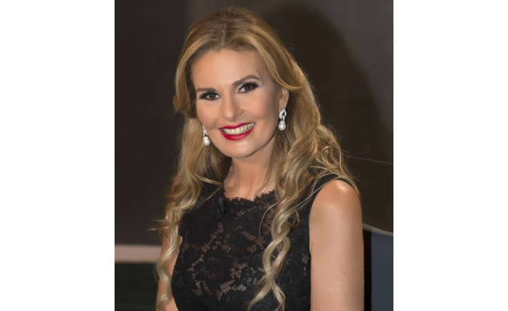 في عيد ميلادها.. إليكِ محطات فاصلة في حياة يسرا