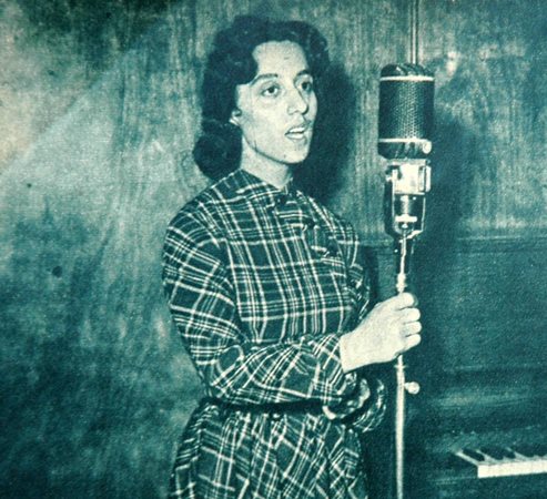 في عيد ميلاد «جارة القمر» الـ90...فيروز أرزة لبنان ورمز شموخه