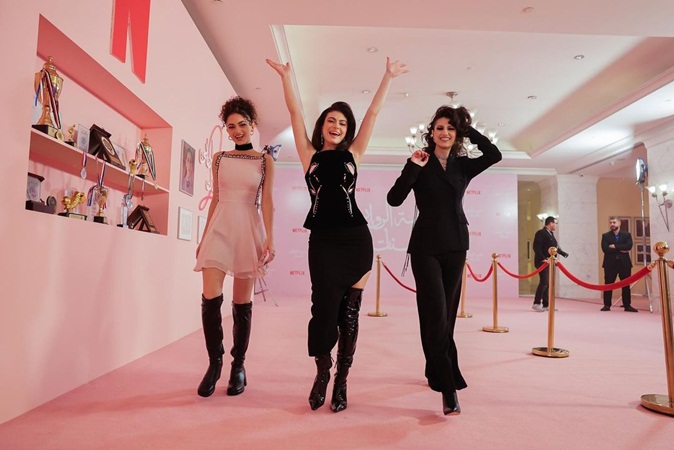 التنمر والابتزاز بين فتيات المراهقة أبرز رسائل «مدرسة الروابي 2»