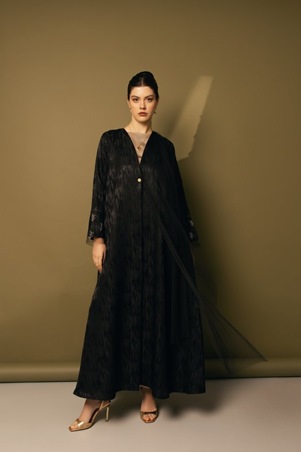 عباءتكِ في رمضان هذا العام… حين تلتقي جذور البحرين بأناقتكِ المعاصرة